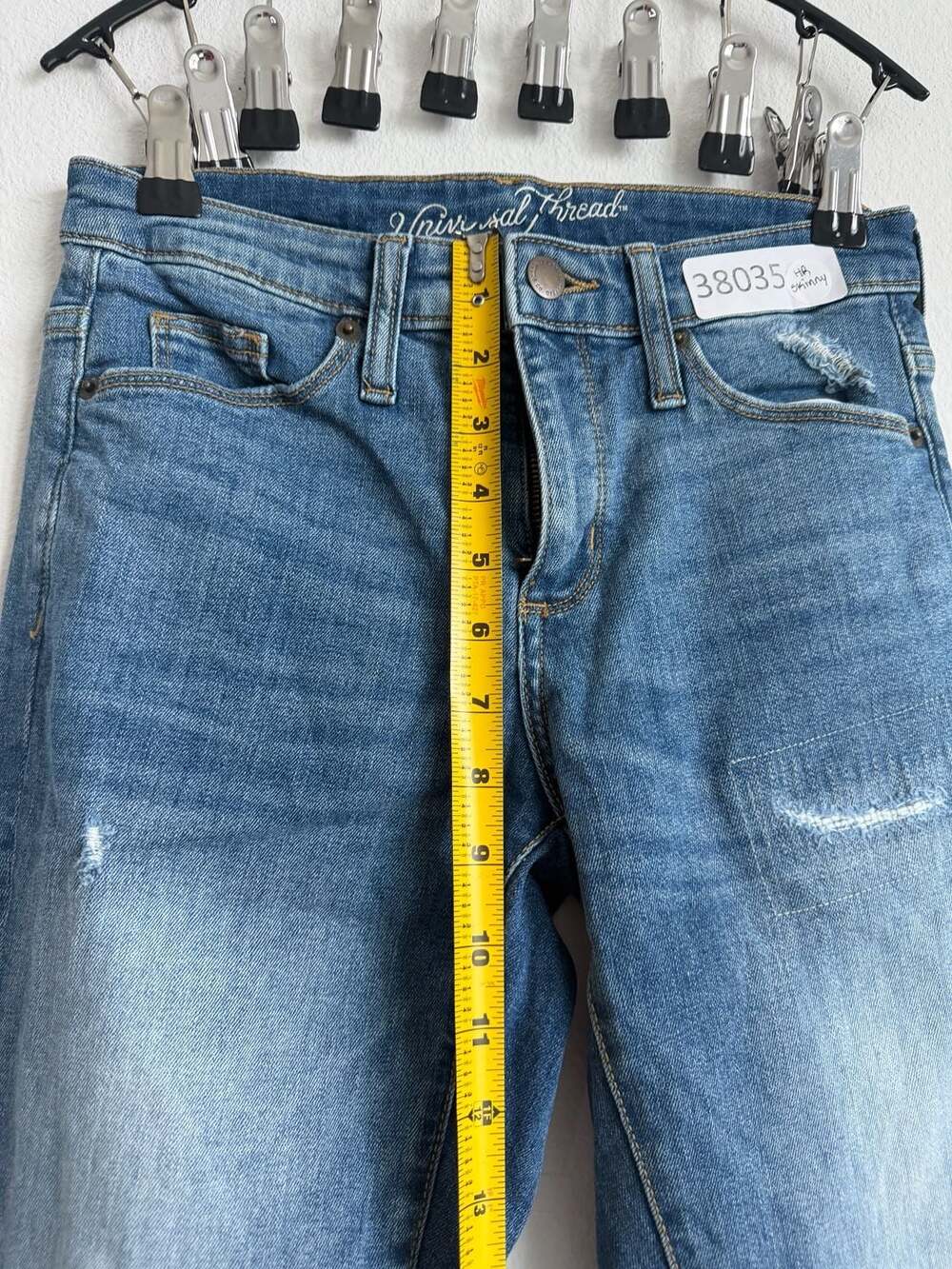 Universal Thread High Rise Skinny Jeans, Size 26, Dark Wash - Picture 3 of 6